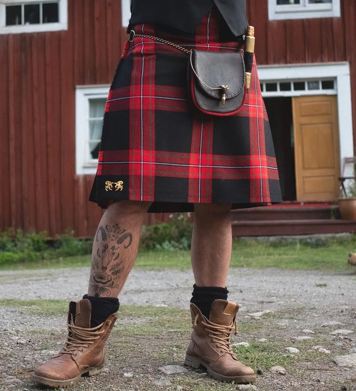 8 yard formal kilt Dellen, 16 oz 100% ull, handsydd