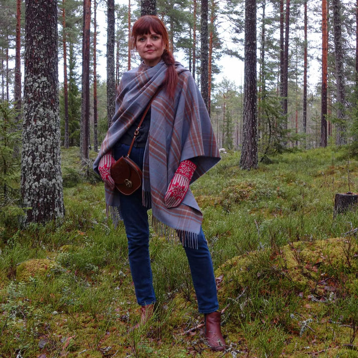 Serape/Ruana Grim of Helsingland